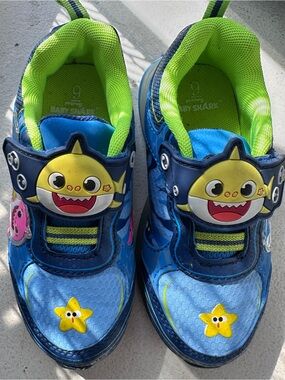 Kids Blue & Lime Baby Shark Sneakers